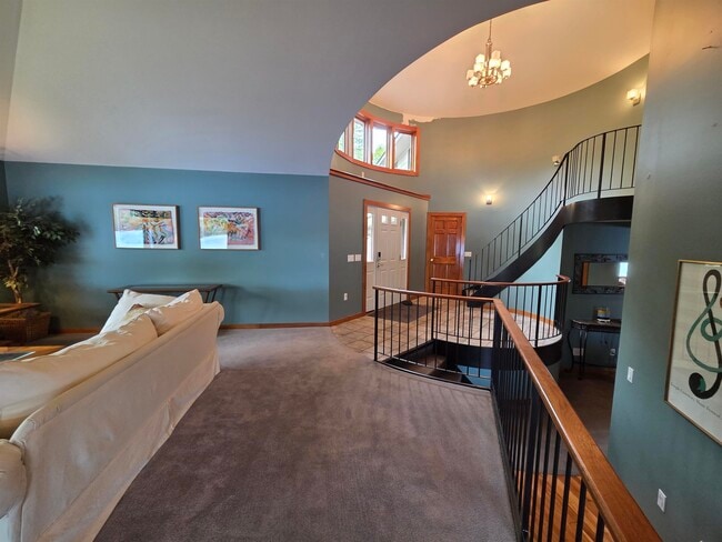 Building Photo - 20 Bonardi Dr