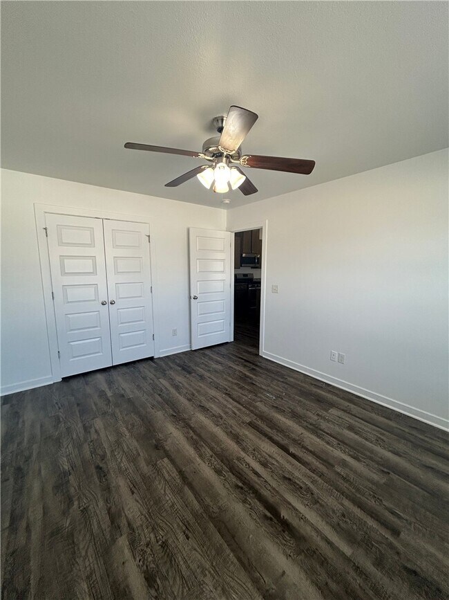 Building Photo - 644 Hidden Springs Dr