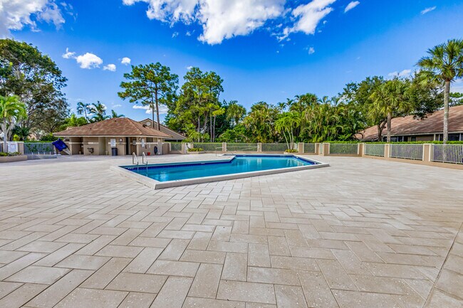 Building Photo - 602 Sabal Palm Ln