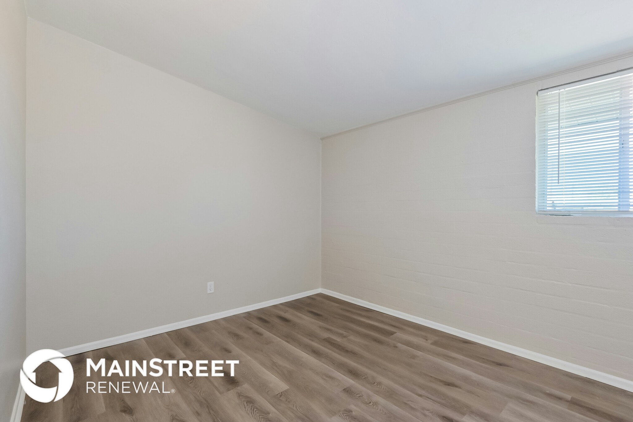 Building Photo - 1733 S Avenida Regulo