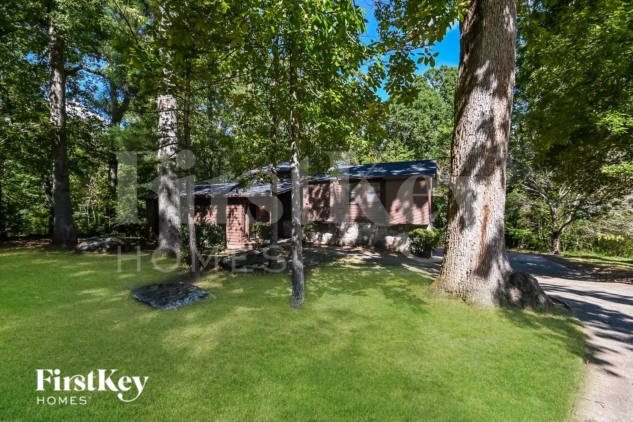 Building Photo - 6829 Ivy Log Dr SW