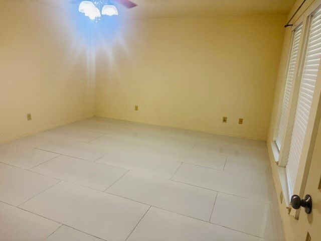 Building Photo - 6614 La Granada Dr