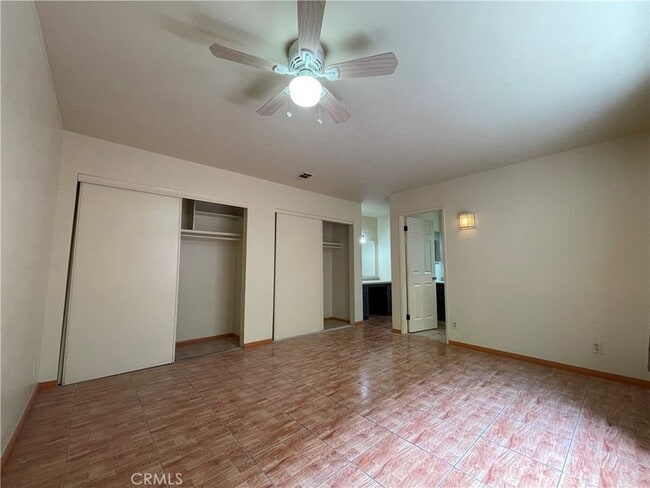 Building Photo - 1349 Walnut Ave