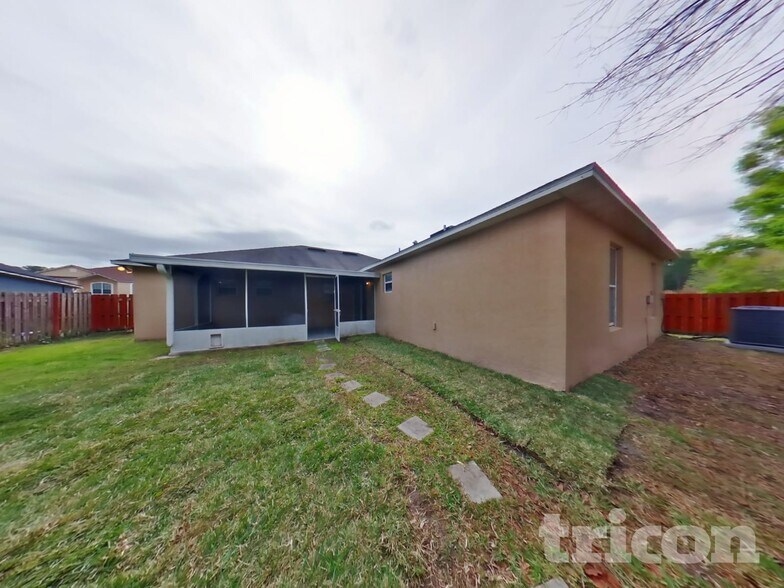 Building Photo - 11960 Cherry Creek Rd