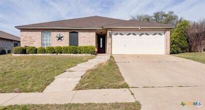 Building Photo - 1711 Grey Fox Trail