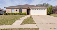 Building Photo - 1711 Grey Fox Trail
