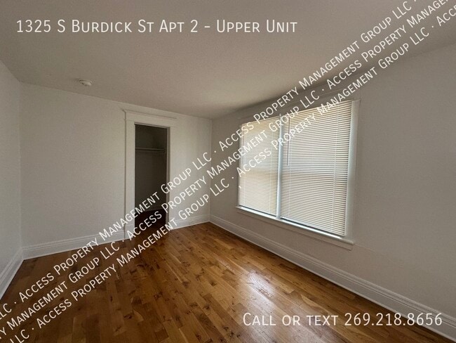 Building Photo - 1325 S Burdick St