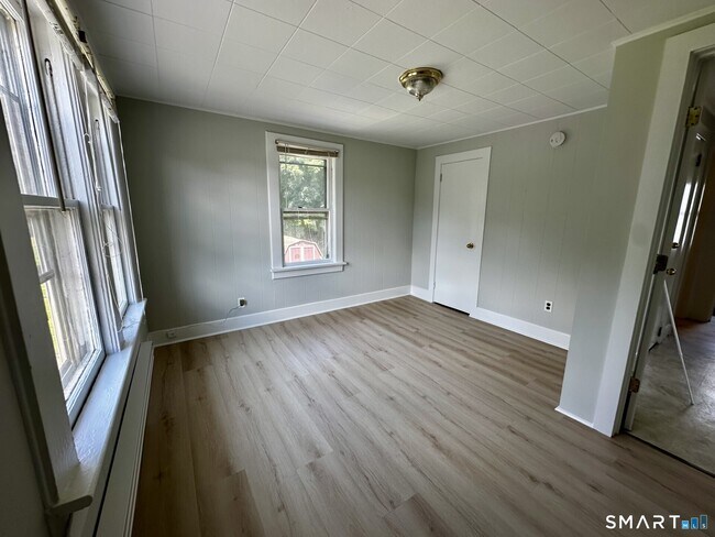 Building Photo - 18 Springside Ave