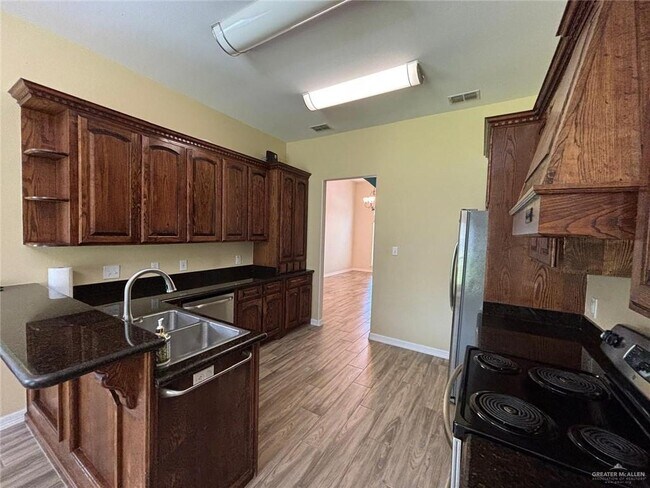 Building Photo - 2304 Brazos Ave