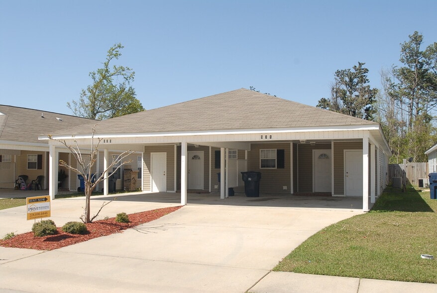 Primary Photo - 929 Greystone Dr