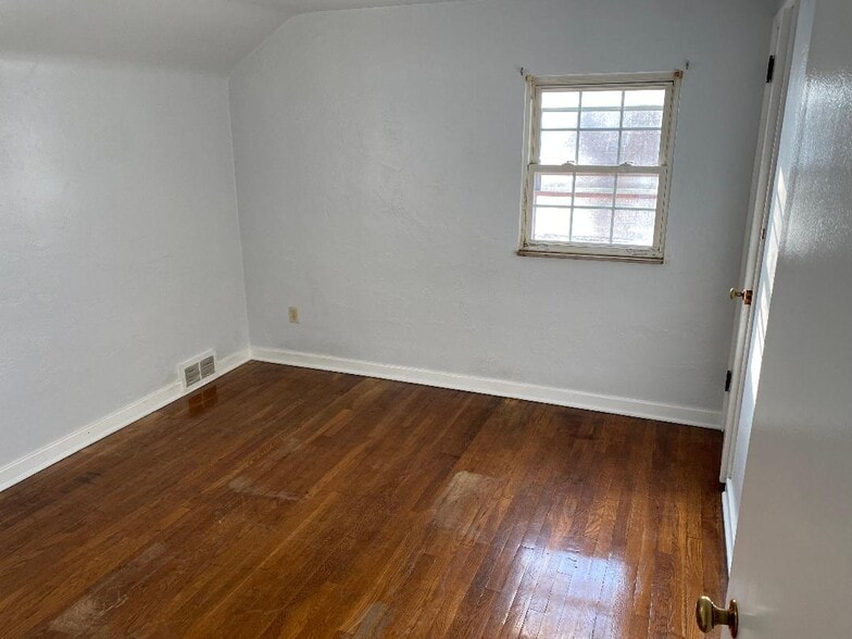 Building Photo - 4337 Clairton Blvd