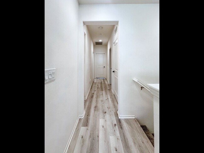 Building Photo - 3180 E Yountville Dr