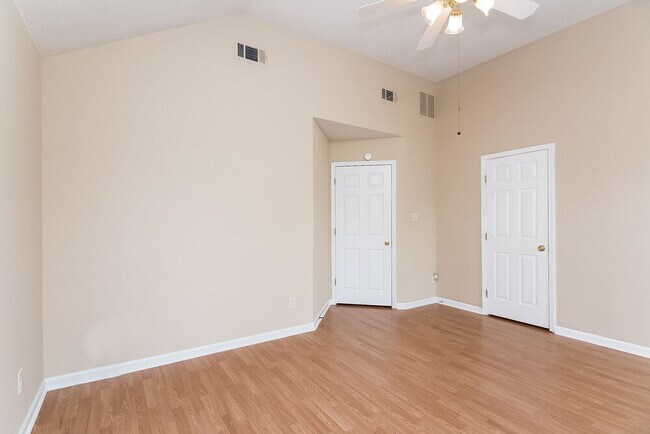Building Photo - 5400 Milton Ridge Dr