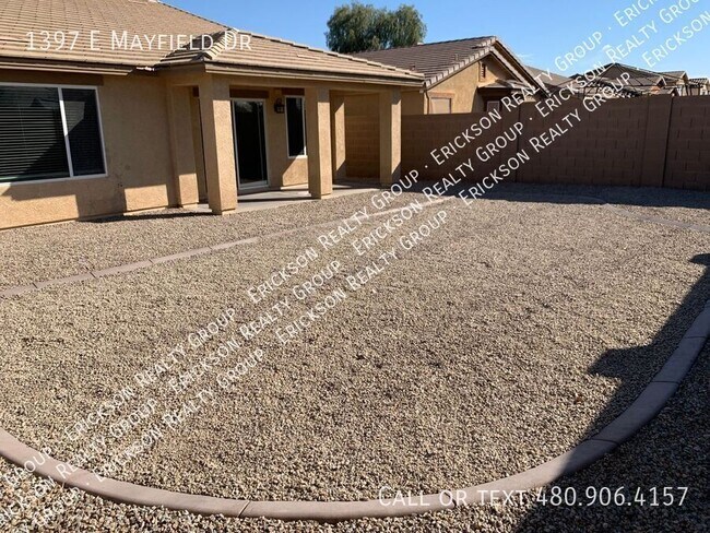 Building Photo - 1397 E Mayfield Dr