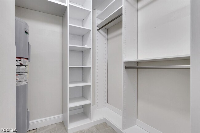 Building Photo - 1628 Orchid Blvd