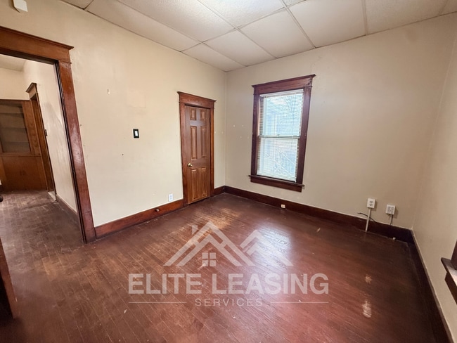 Building Photo - Charming 3 Bedroom Home Near Downtown Topeka!