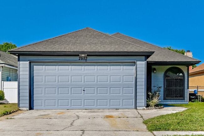 Building Photo - 2852 Lantana Lakes Dr E