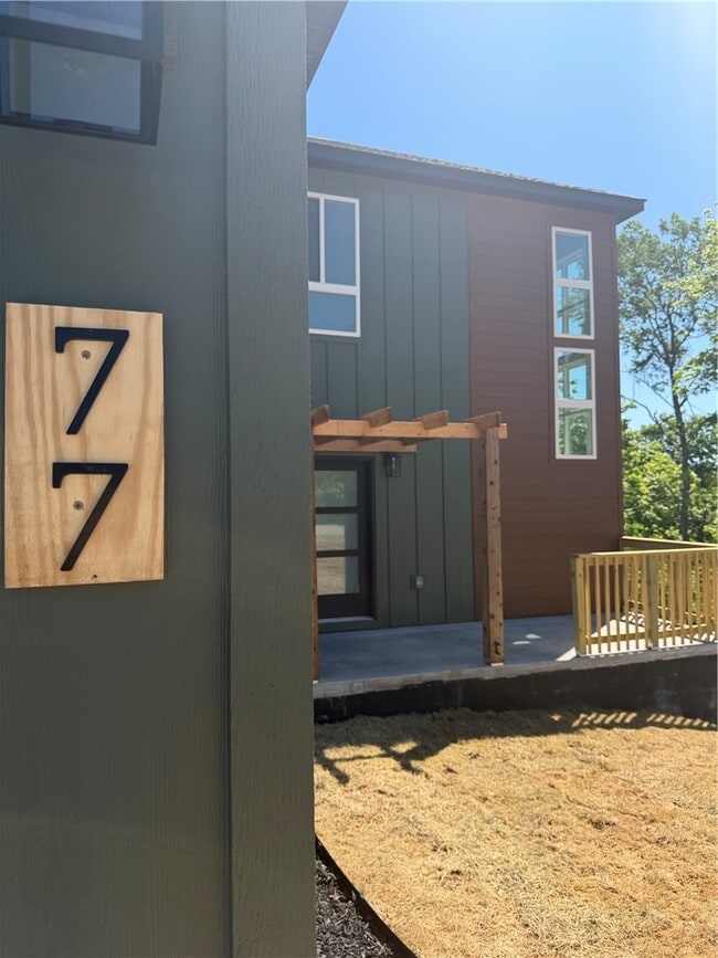 Building Photo - 77 Shetland Dr