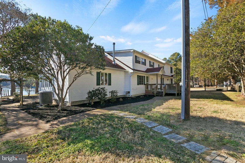 Building Photo - 18342 Clarke Rd