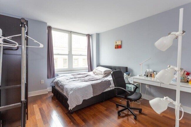 Building Photo - 88 Morgan St