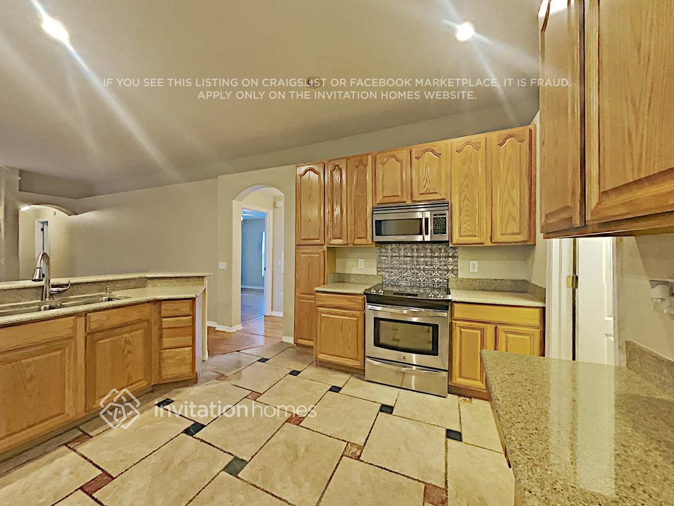 Building Photo - 3721 Hollow Wood Dr