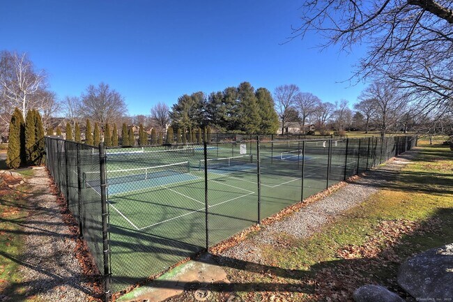 Building Photo - 193 Bayfield Ln