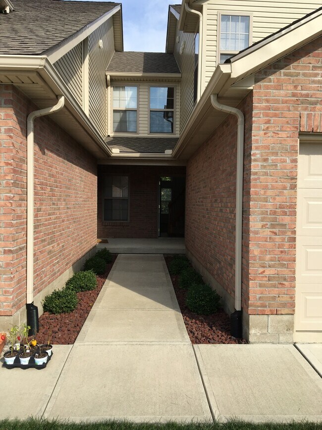 Building Photo - 2235 Morning Glory Dr