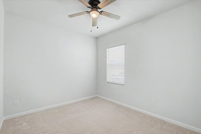 Building Photo - 4 Bed/3 Bath in Heartwood!
