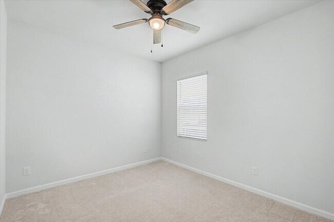 Building Photo - 783 Longleaf Dr