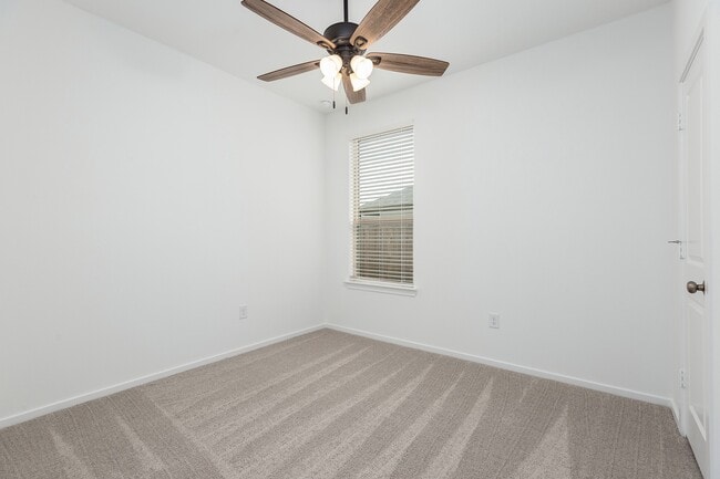 Building Photo - 16419 Windy Cove Ct