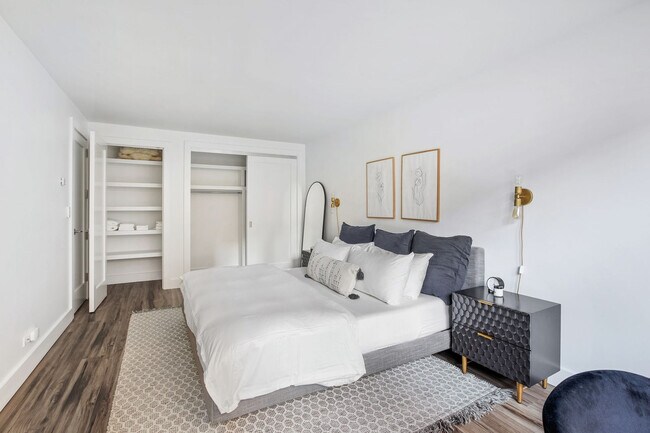 Building Photo - 330 W 58th St