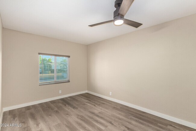 Building Photo - 1602 W Rockwood Dr