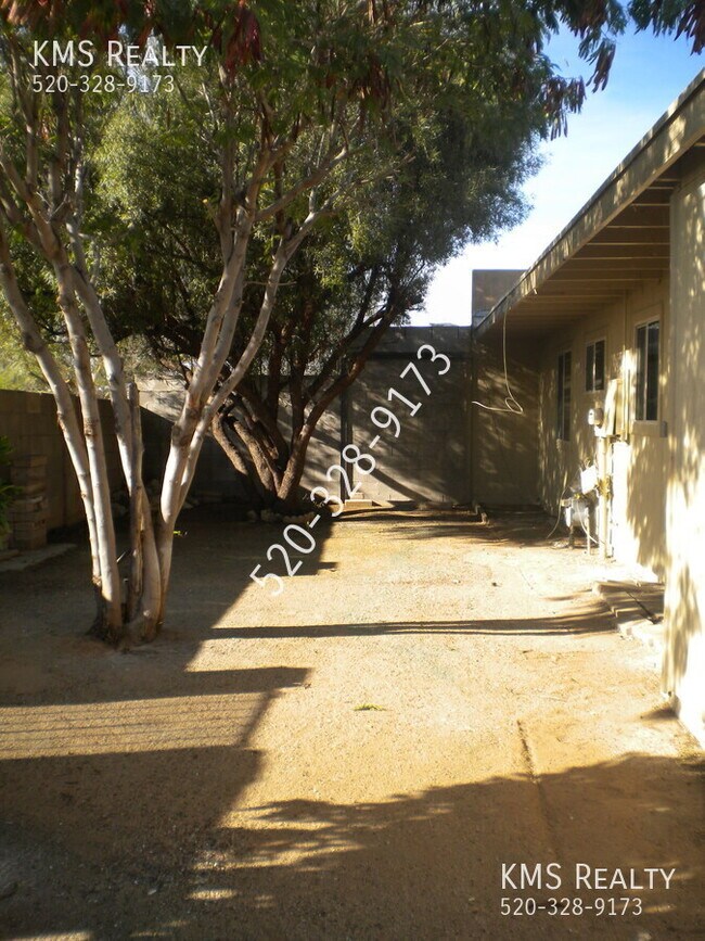 Building Photo - 3636 S Marvin Pl