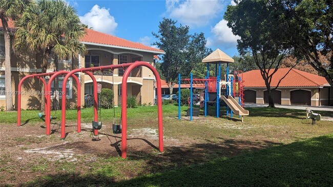 Building Photo - 151 SW 117th Ave