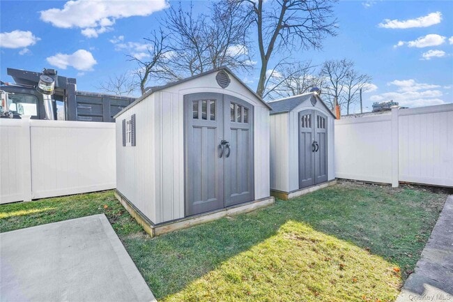 Building Photo - 24 Jefferson Ave