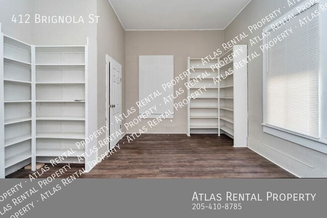 Building Photo - 412 Brignola St