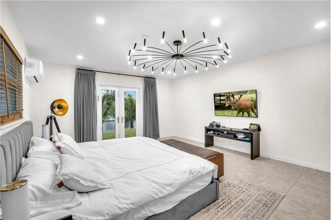 Building Photo - 4521 SW 34th Dr