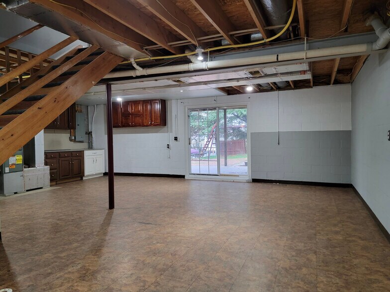Building Photo - 336 Cardinal Ln