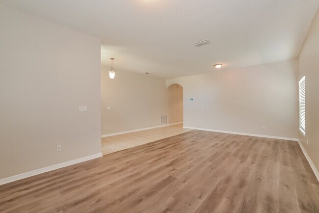 Building Photo - 2114 Senate Ave