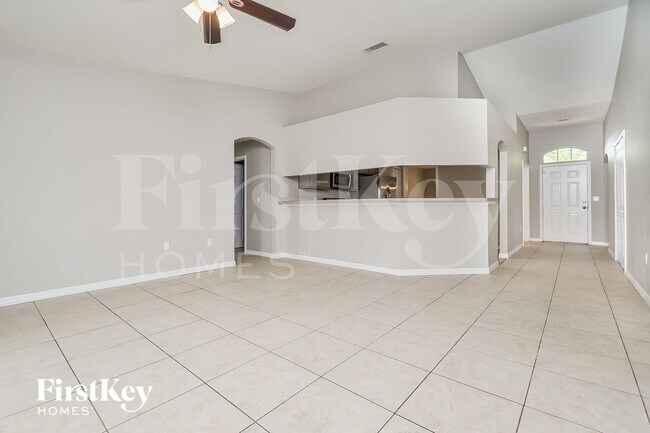 Building Photo - 6511 Fox Crest Ln