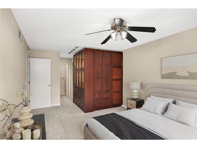 Building Photo - 7500 Cahill Rd