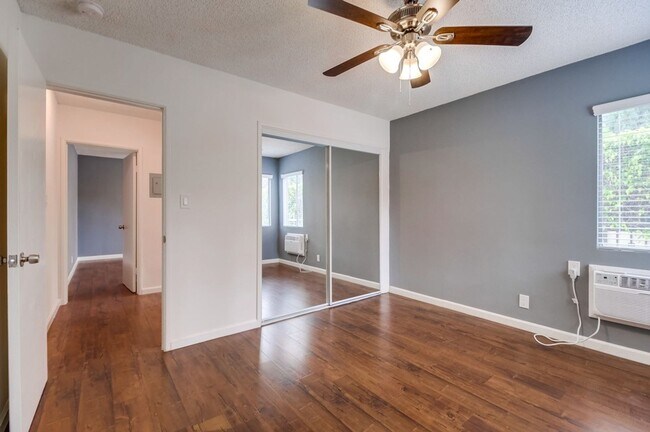 Interior Photo - Classic Courtyard Building on Venice Blvd – Secure, Convenient, Pet-Friendly