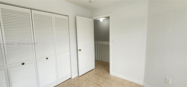 Building Photo - 8545 SW 152nd Ave