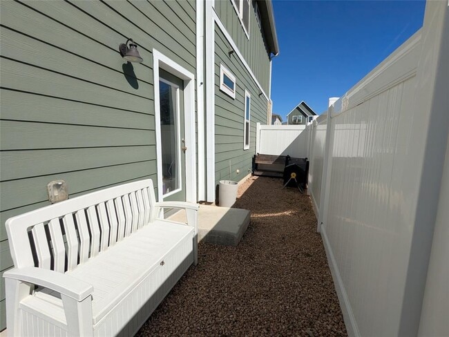 Building Photo - 8304 Mandela Bend