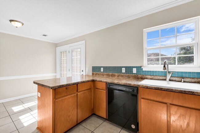 Building Photo - 4 Expedition Way