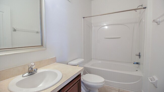 Building Photo - 2333 Betsy Ross Ln