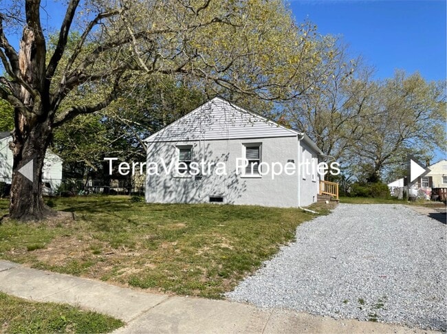 Building Photo - 3 Bed/1 Bath Single Family Home in Upper D...