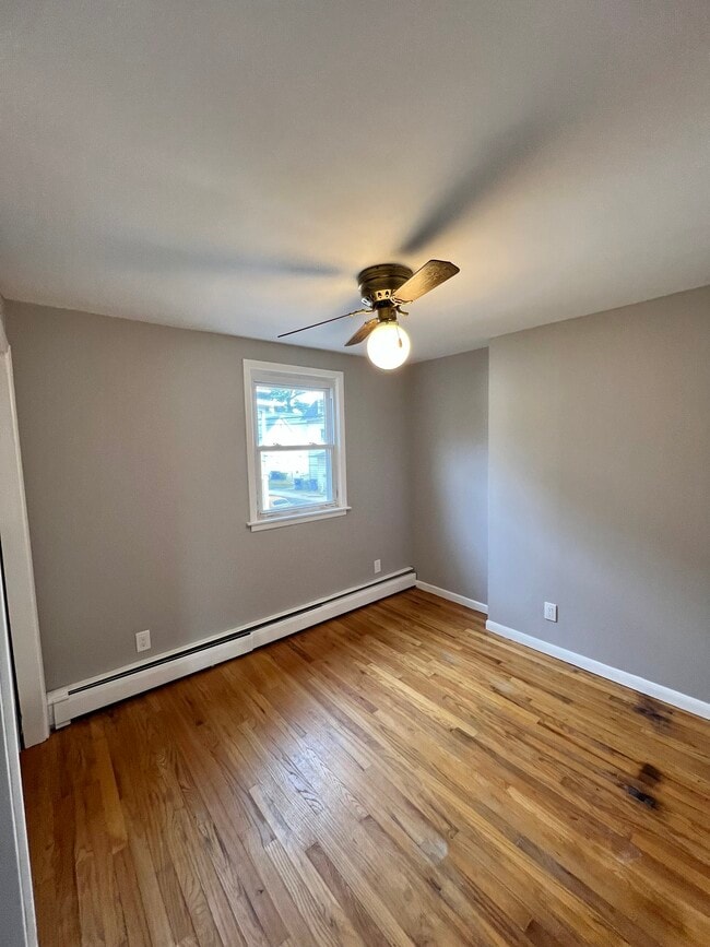 Building Photo - 121 N State St