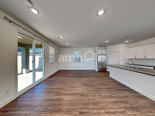 Building Photo - 9145 S Conquistador St