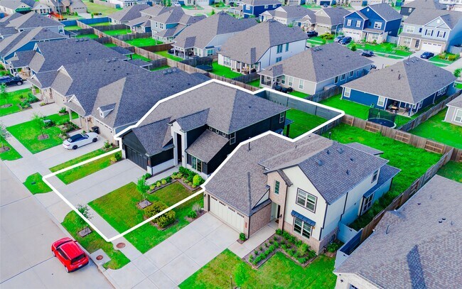 Building Photo - 8327 Threadfin Wy